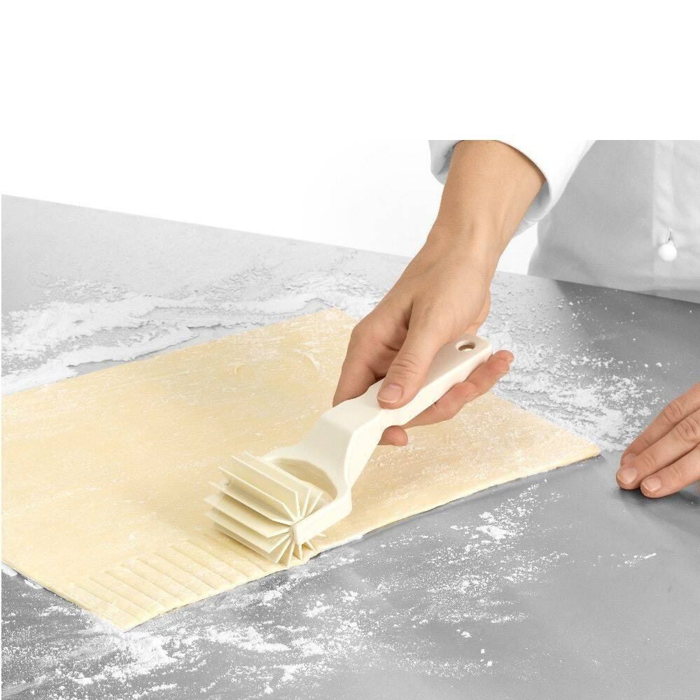 Tésztavágó görgő 6 cm | FORGAST FG11072