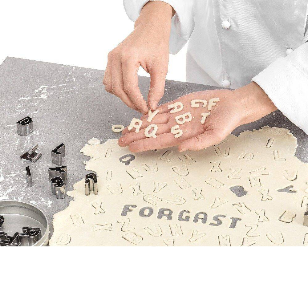 Kiszúró forma készlet ábécéhez - 26 db-os készlet | FORGAST FG11249