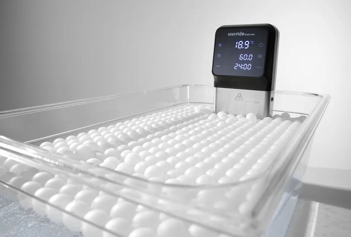 Sous-vide főzőgolyók, 500 db, fehér, polipropilén, 2 cm | HENDI 551998