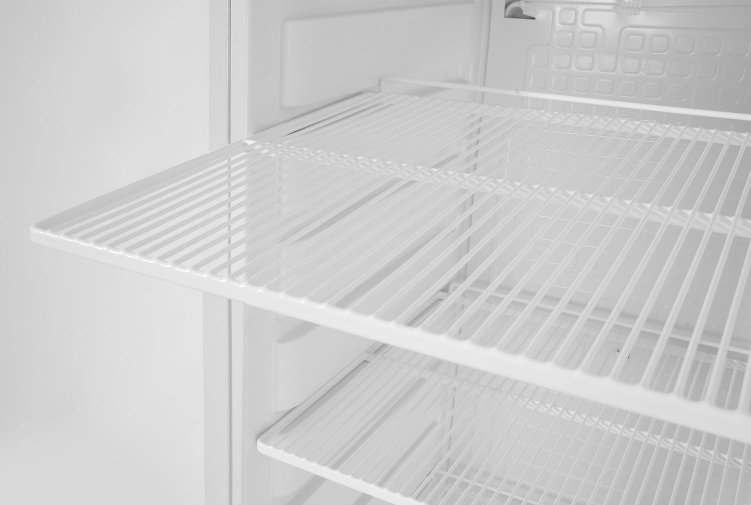 Hűtőszekrény, festett, Budget Line, 400 l, műanyag belső térrel, 1 ajtó, 0–8°C | HENDI 236024